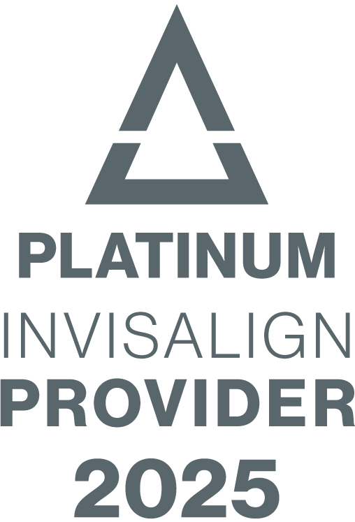 Platinum Invisalign Provider 2025 logo Platinum Invisalign Provider 2025 logo